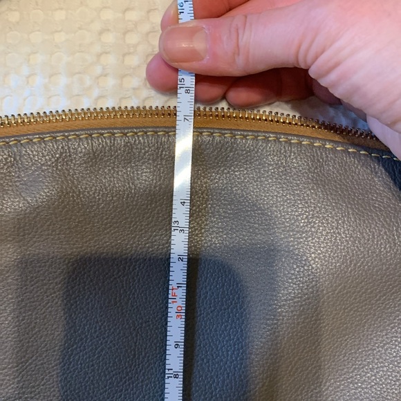 Authentic Dooney & Bourke Bag - Picture 14 of 15